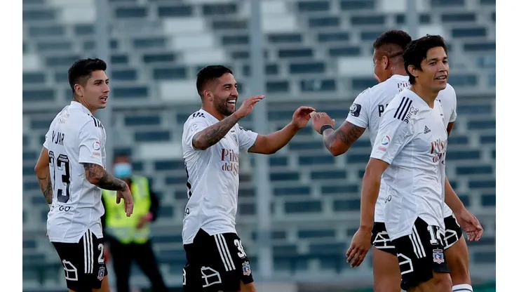 Colo Colo quiere volver a los abrazos para mantenerse en Primera División.