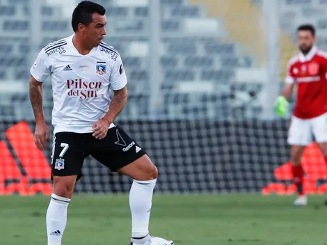 Esteban Paredes quiere retirarse en Colo Colo pero su futuro es incierto