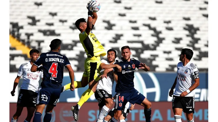 Colo Colo todavía está luchando por decir presente en el torneo de primera del 2021.