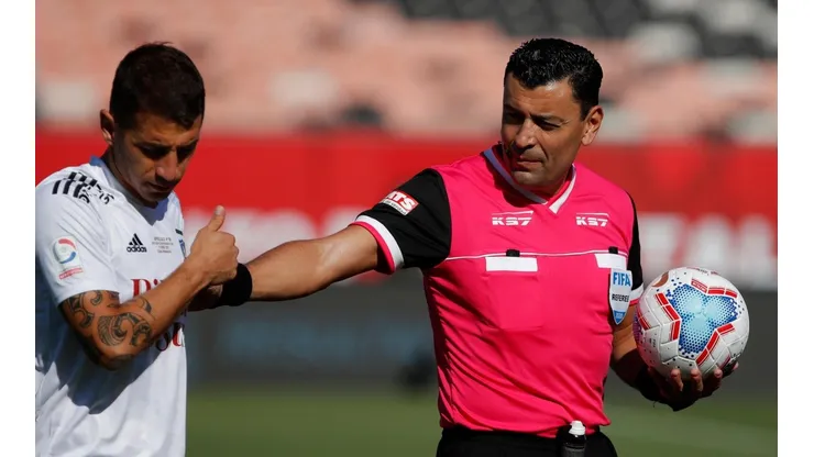 Colo Colo también ha sufrido con los horrores del arbitraje nacional.