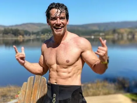 Cristián de la Fuente se come la mala onda de un hincha colocolino