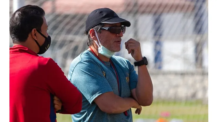 Salas tendrá su debut este domingo ante el Ghazl El-Mehalla.