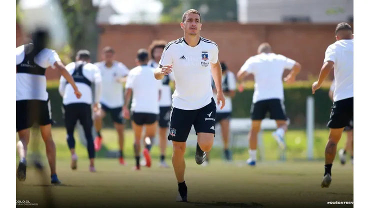 Carlos Carmona realiza un trabajo silencioso en el equipo de Quinteros | Foto: Sebastián Órdenes Colo Colo Oficial