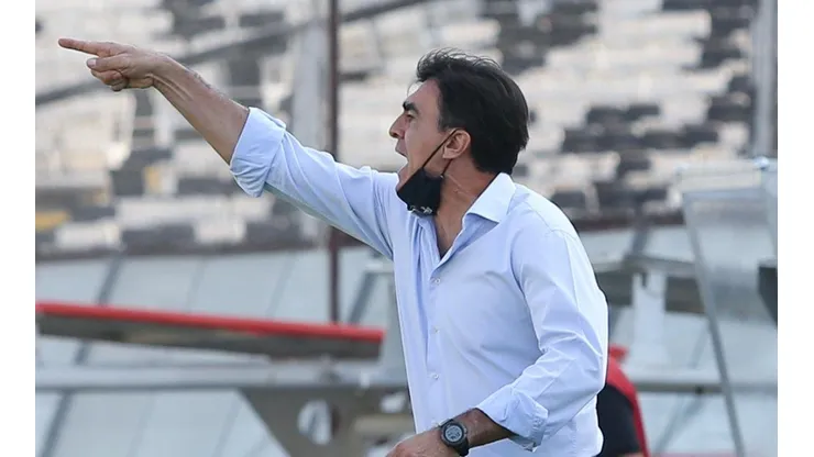 Gustavo Quinteros al mando de Colo Colo
