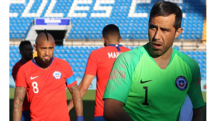 Claudio Bravo enciende las alarmas en La Roja | Foto: Agencia Uno