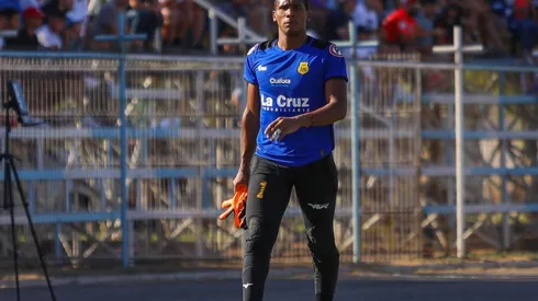 Omar Carabali debe volver a Colo Colo