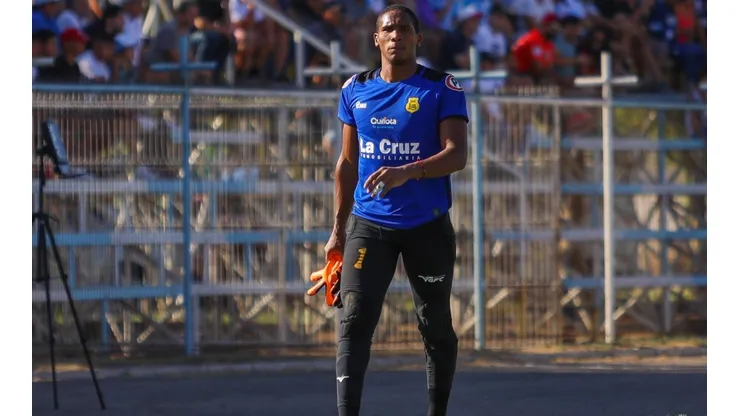 Omar Carabali debe volver a Colo Colo