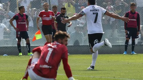 Paredes está a un gol de convertirse en el goleador absoluto de los superclásicos | Foto: Agencia Uno