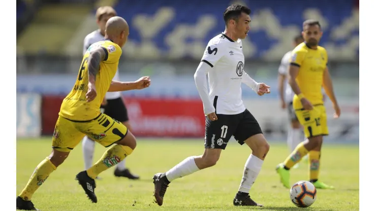 Colo Colo juega en el Ester Roa con la misión de obtener la victoria.
