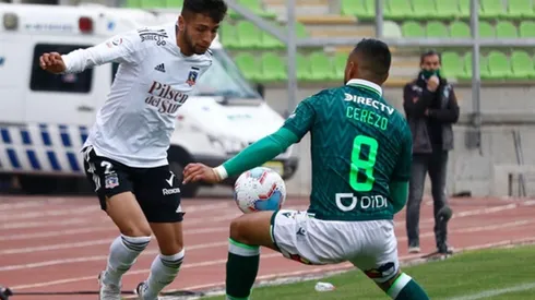 El juvenil Jeysson Rojas disputando un balón en la dura derrota en Valparaíso
