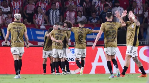 Conmebol incluye a jugadores de Colo Colo en el equipo de la semana en Copa Libertadores.