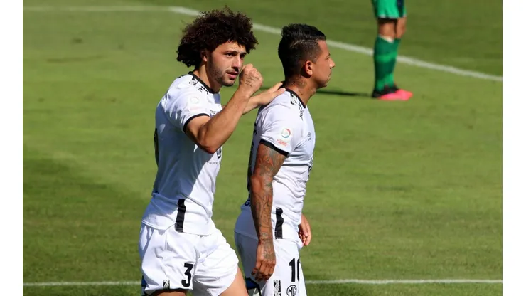 Maximiliano Falcón es bautizado en Colo Colo al ritmo de la cumbia