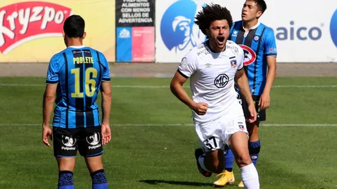 El Peluca apenas hizo su debut en la cancha, enamoró a cientos de colocolinos y colocolinas.