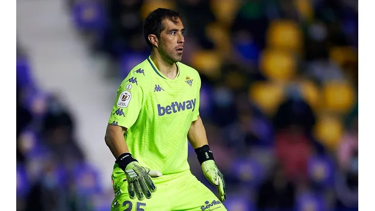 Claudio Bravo tuvo intervenciones notables en su vuelta a las canchas.
