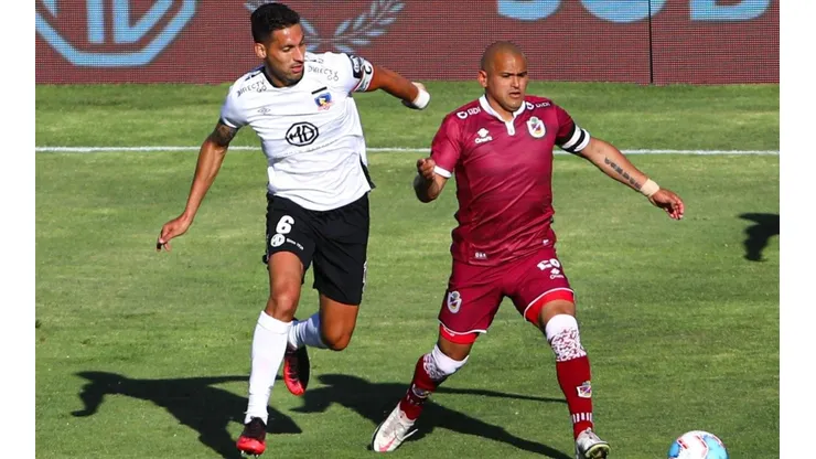 Humberto Suazo en el estadio Monumental