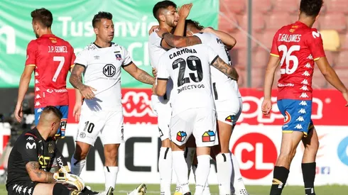 Juan Cristobal Guarello le da duro a Colo Colo