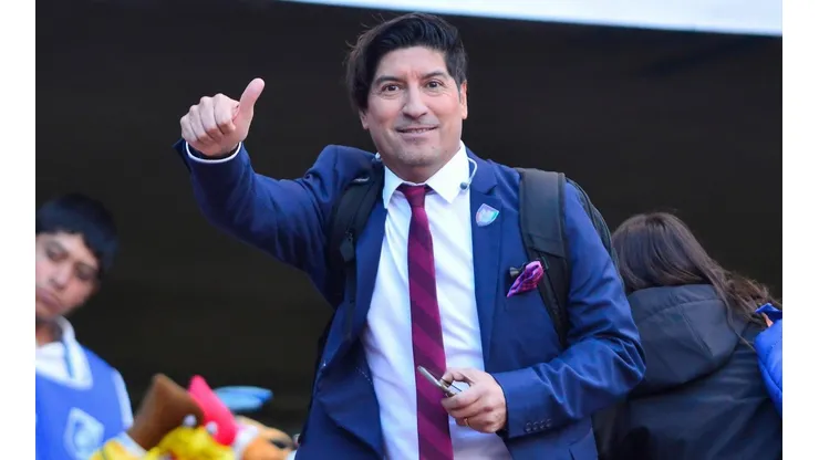 Iván Zamorano - festejó la victoria de los albos | Foto: Agencia Uno