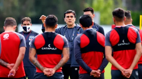 Gustavo Quinteros no ha logrado encontrar una solución al mal juego de Colo Colo.