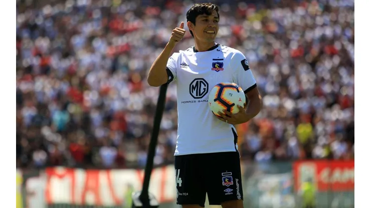 Matías Fernández - arengó a sus compañeros | Foto: Agencia Uno