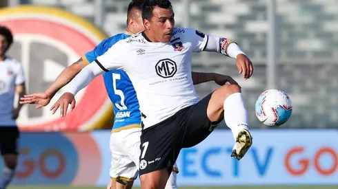 Esteban Paredes con sus zapatos Nike