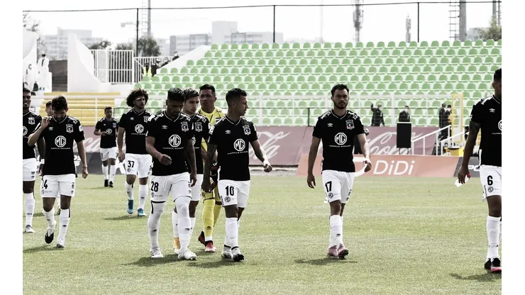 Colo Colo debe comenzar a ganar para salir de los puestos de descenso.