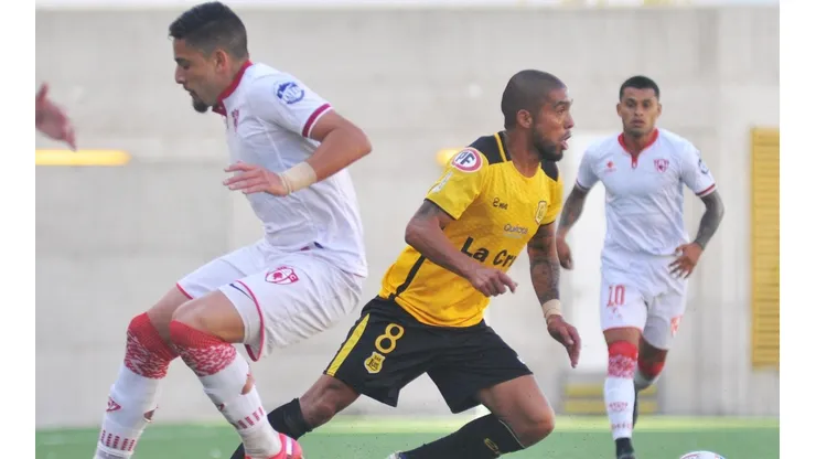 Álvaro Césped es ofrecido a Colo Colo