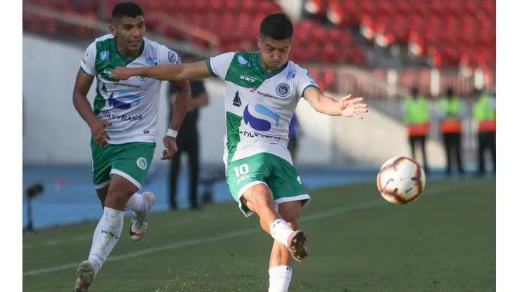 Hinchas de Colo Colo piden a Byron Bustamante