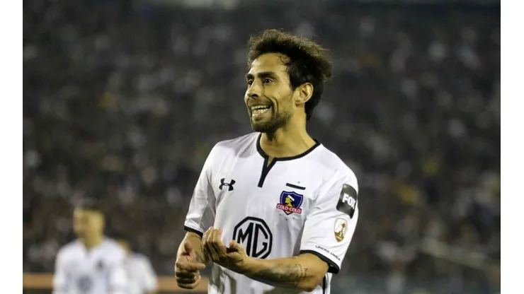 Jorge Valdivia está en Chile para definir su futuro.