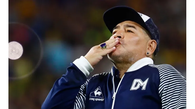 Maradona nos dejó a los 60 años de edad.