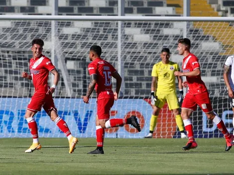 Colo Colo en zona de descenso tras caer ante Curicó