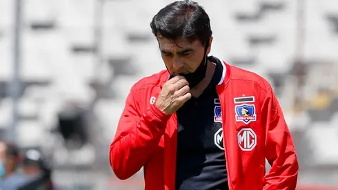 El entrenador no podrá sentarse mañana en la banca al estar suspendido.