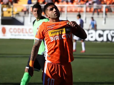 Nacho Jara firmó su contrato en Colo Colo y será presentado este sábado