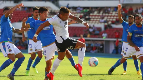 Colo Colo se enfrenta a Audax Italiano en el Monumental desde las 18:30 horas.