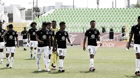 Colo Colo debe ganar 22 puntos en esta segunda rueda para salvarse del descenso.