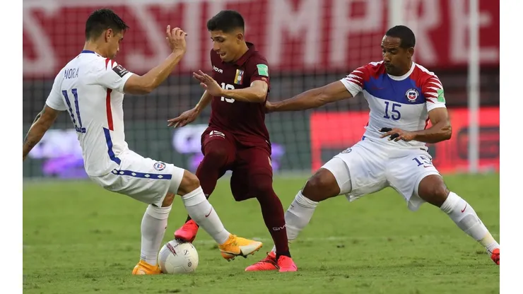 Chile cae con Venezuela