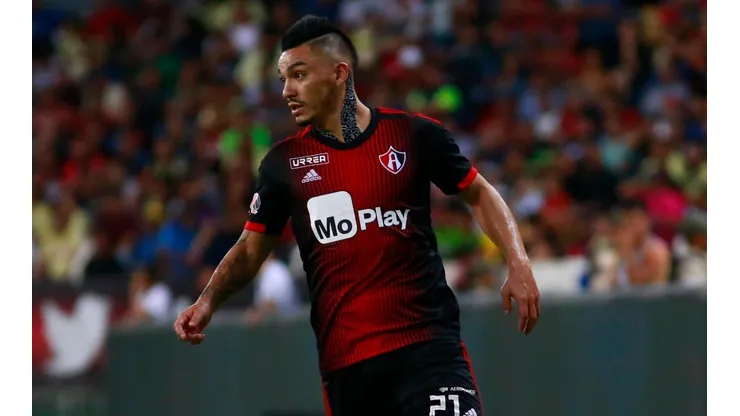 Lorenzo Reyes sonó como posiblidad para reforzar a Colo Colo.