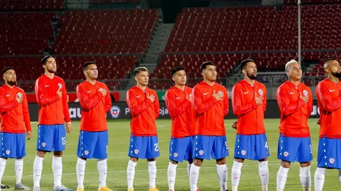 Chile tiene definida su formación para enfrentar a Perú
