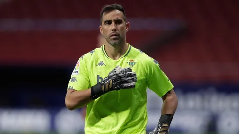 Claudio Bravo será titular ante los azulgranas por la liga española.