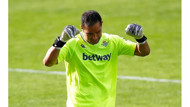 Claudio Bravo volvió a los triunfos con el Betis.