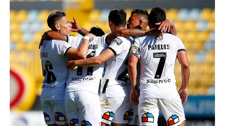 Colo Colo cierra la primera rueda del Campeonato Nacional 2020 ante Iquique.