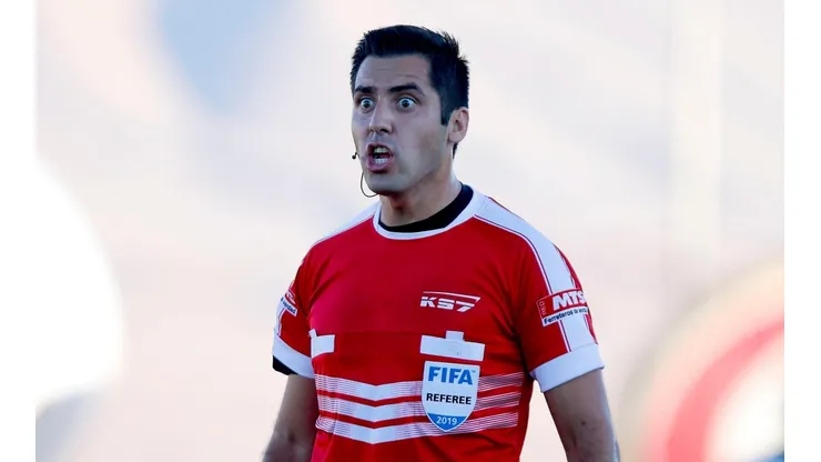 Cristian Garay arbitrará por quinta vez a Colo Colo en su carrera.