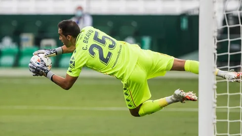 Los tapadones de Claudio Bravo