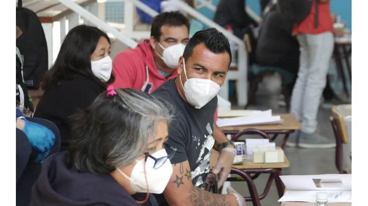 Como buen ciudadano, Esteban Paredes llegó a cumplir su deber cívico.