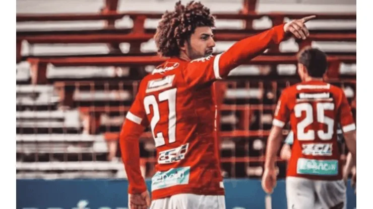 Falcón llega a reemplazar al lesionado Matías Zaldivia.