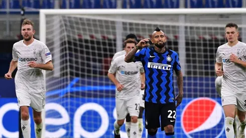 Arturo Vidal fue héroe y villano en igualdad del Inter.