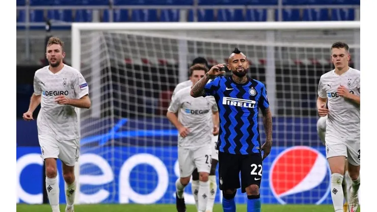 Arturo Vidal fue héroe y villano en igualdad del Inter.