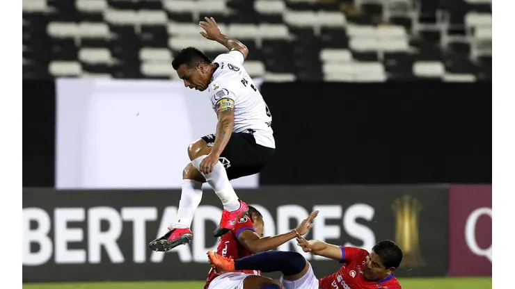Paredes poco pudo hacer para evitar la eliminación de Colo Colo.