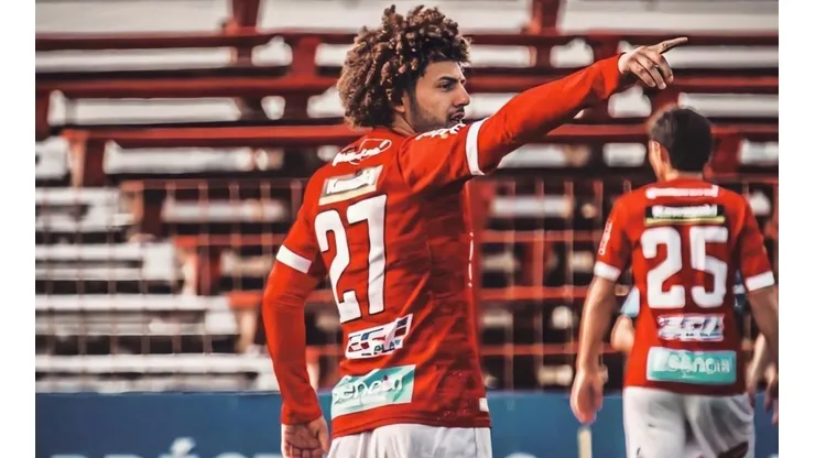 Maximiliano Falcón en la órbita de Colo Colo
