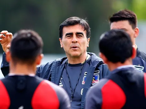 El hincha de Colo Colo apenas le pide a Quinteros no bajar a la B