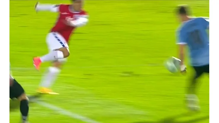 Chile fue perjudicado por un horrible no cobro de un penal claro.